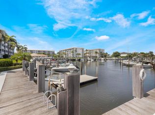 911 Gardenia Dr E #150, Delray Beach, FL 33483