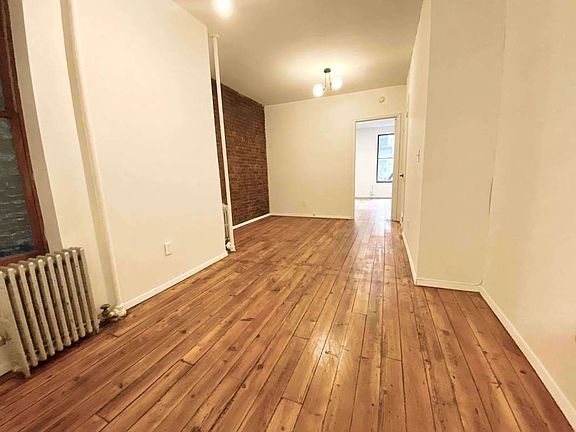 4th image of 226 W 16th St #2C