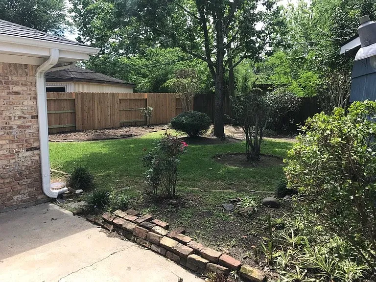 6011 Arboles Dr — Photo 32