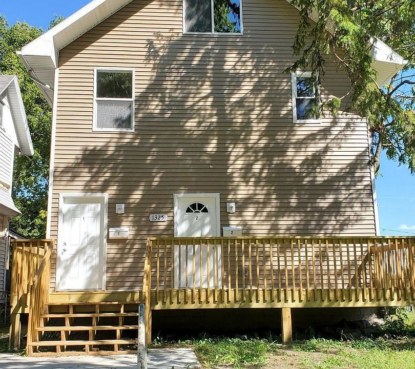 1st image of 1325 22nd St Unit 2