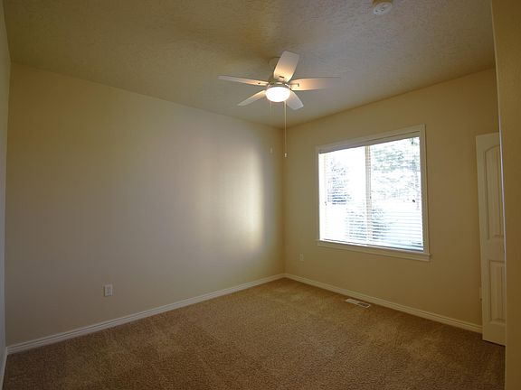 2nd image of 785 N Cactus Creek Ave