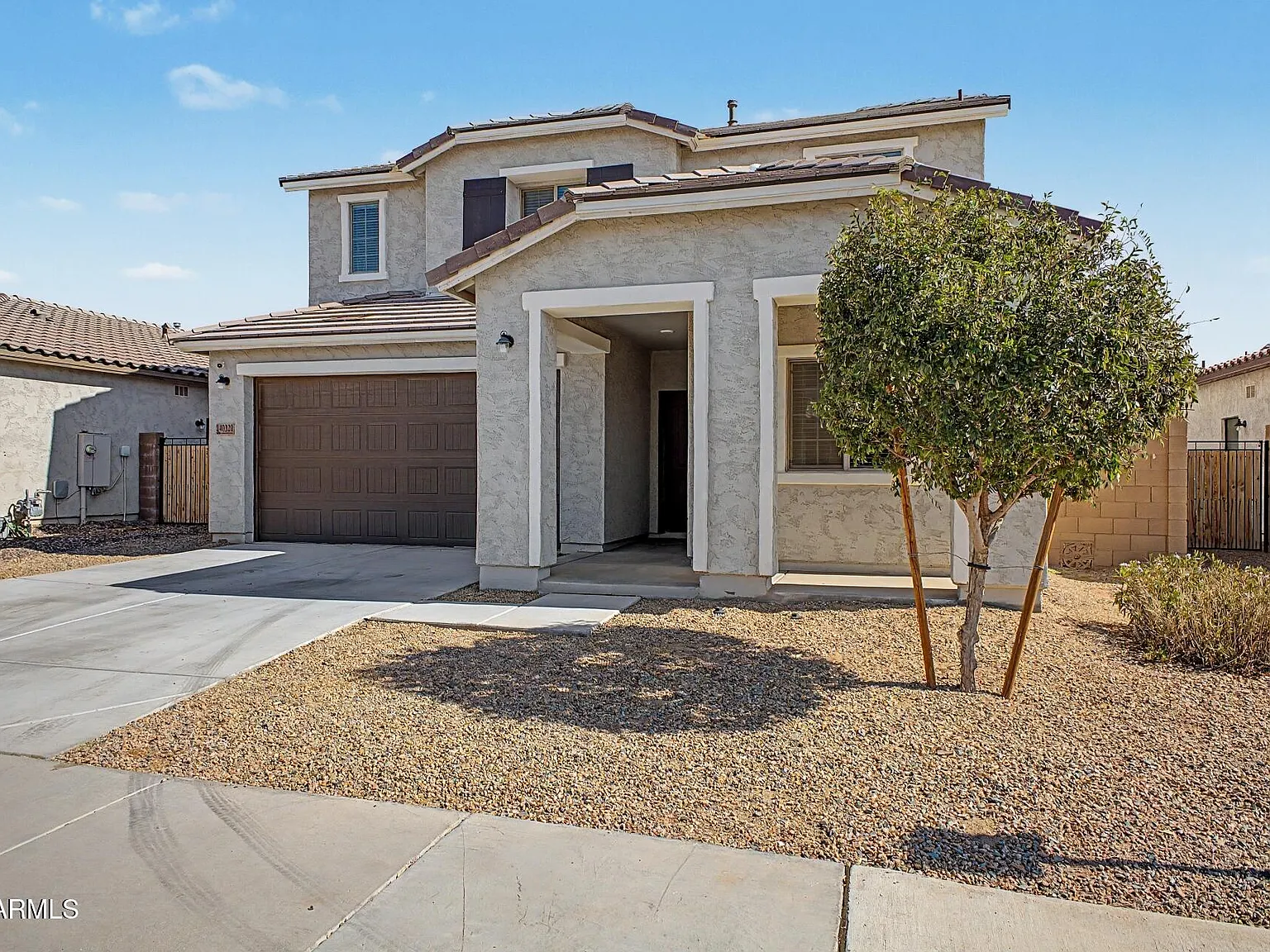 5 bed, 3.0 bath, 2332 sqft, $2,350 — Photo 3
