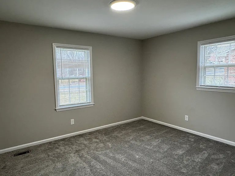 315 Owens St #A — Photo 10