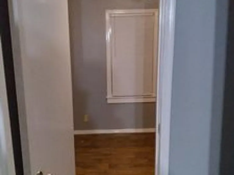 120 Barker Ave — Photo 8