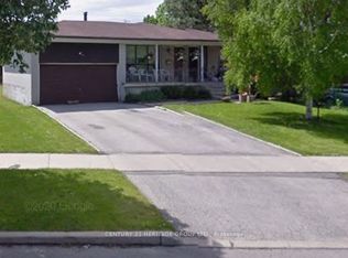 63 Marathon Cres, Toronto, ON M2R 2L8