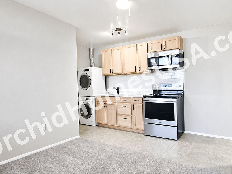 1st image of 2601 E Greenway Rd #G