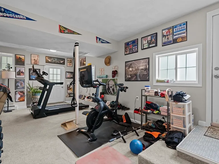 44 Dion Ave — Photo 31