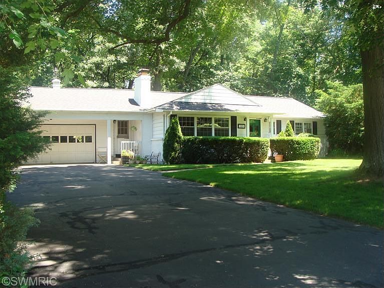 1st image of 7171 Dorset Dr SE