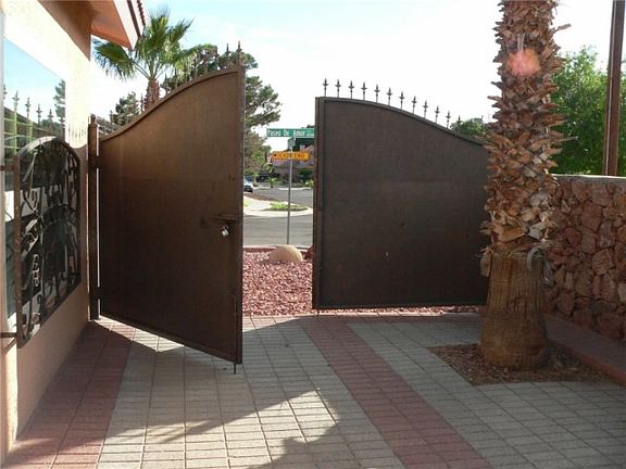 5th image of 12061 Paseo De Amor Ln