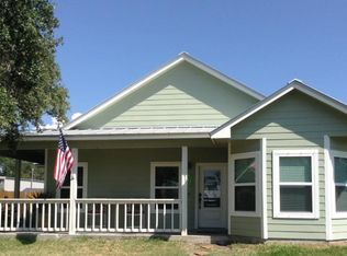 370 Sunset Dr, Ingleside, TX 78362