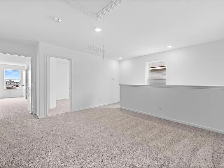 205 Fairlawn Way — Photo 3