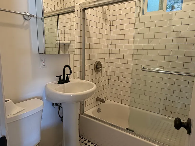 3604 N Griffin Ave — Photo 15