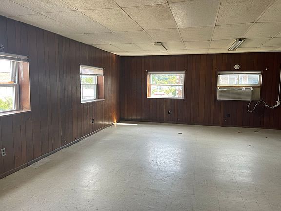 5th image of 34 E Main St #3B