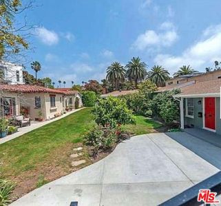 852 11th St APT D, Santa Monica, CA, 90403