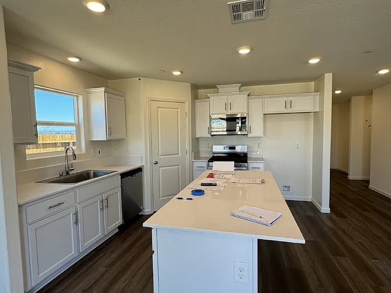 4549 Michelle Dr — Photo 15