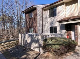 974 Skyline Dr, Coram, NY 11727
