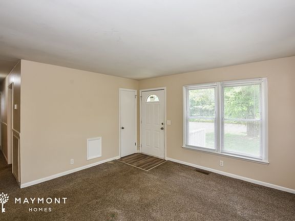 4th image of 2855 Greenside Dr NW