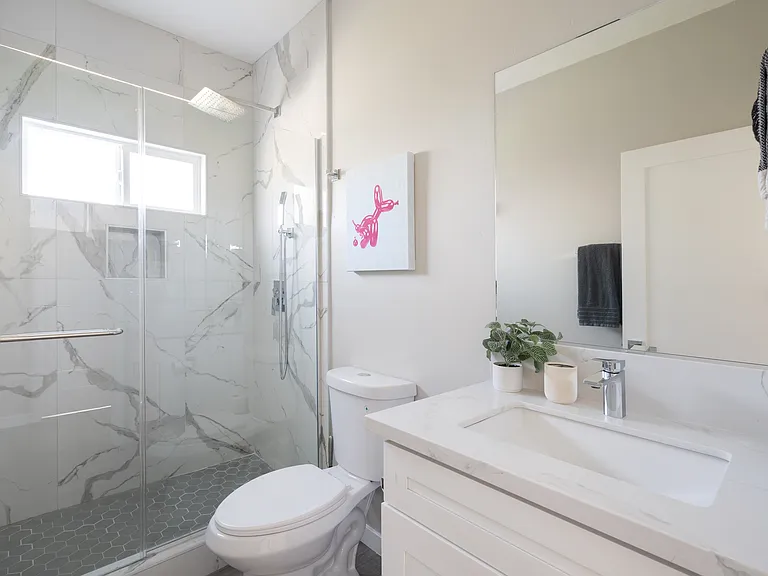 6237 Hobart St — Photo 10
