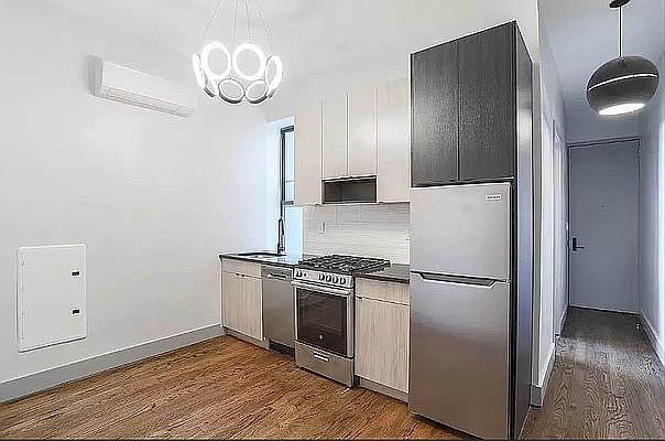 1st image of 636 Lafayette Ave #4A