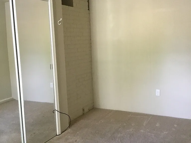 1306 Bon Rea Way — Photo 16