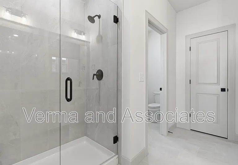 1240 Mammoth St — Photo 12