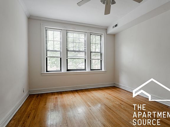 2nd image of 1955 W Winnemac Ave APT 1