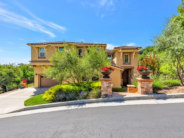 1930 Saffron Ct, Gilroy, CA 95020