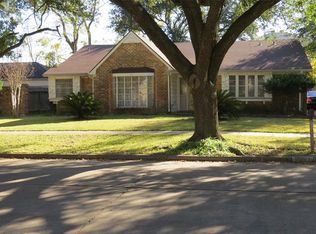 12827 Westella Dr, Houston, TX 77077