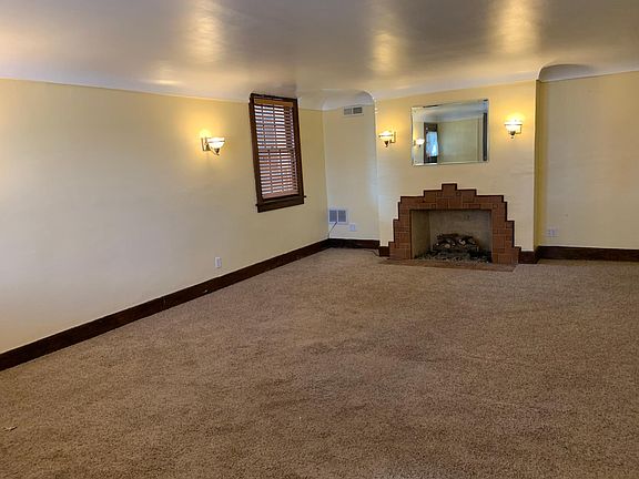 4th image of 222 N 48th St #2