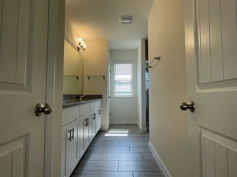 16349 Admirals Cove Ln — Photo 15