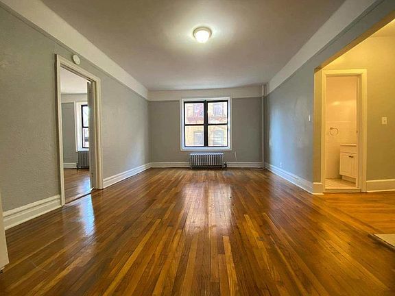 3rd image of 520 Lincoln Pl #3E
