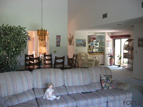 4th image of 21 Village Cir #21