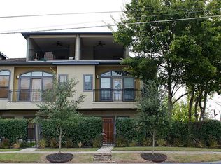 1121 Saint Charles St, Houston, TX 77003