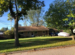 2015 W Lenawee St, Lansing, MI 48915