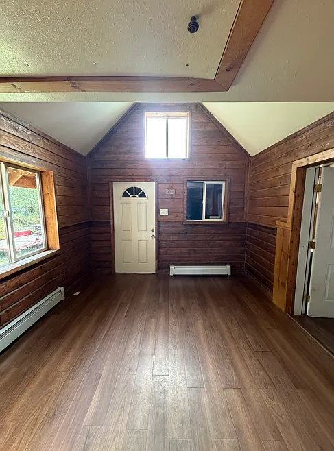 4 bed, 3.5 bath, 2320 sqft, $2,000 — Photo 3