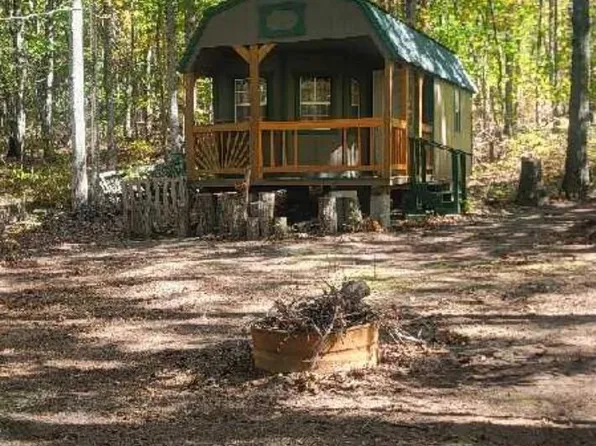 200 Salolee Cir, South Pittsburg, TN 37380