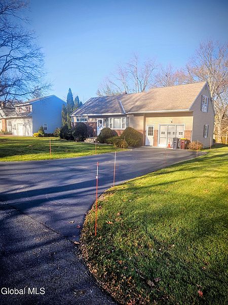 2nd image of 58 E Highland Drive