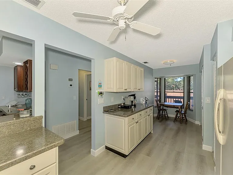 5761 Avista Dr #5761 — Photo 29