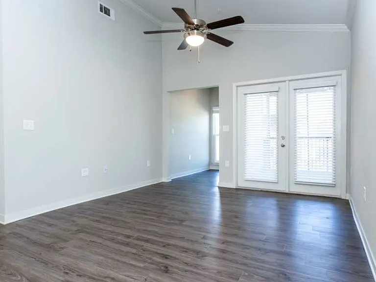 North Village Apartments — Photo 3