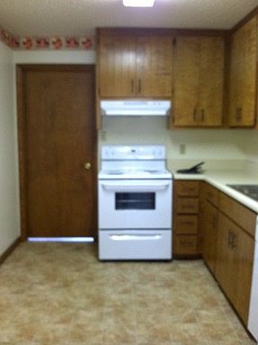 4th image of 1754 Poplar St APT B