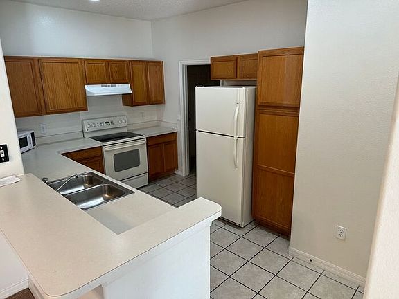 3rd image of 1842 Island Walk Dr