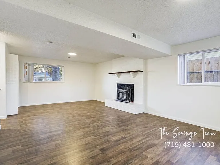 7240 Sullivan Cir — Photo 17