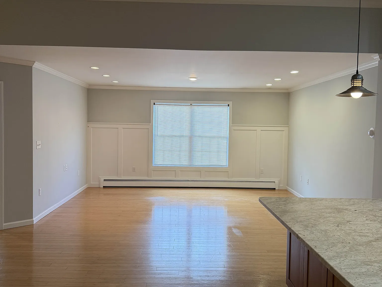 873 Farmington ave - 2 — Photo 4