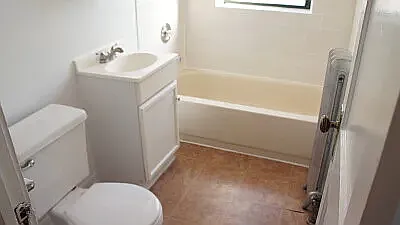 2340 N Spaulding Ave #1B — Photo 1