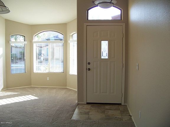 3rd image of 41924 W Anne Ln