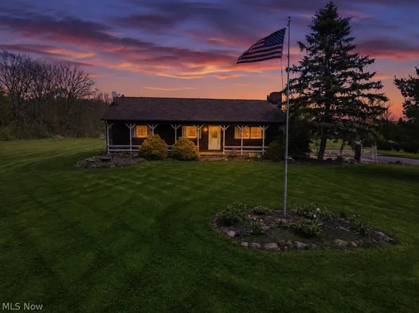 11981 Clay St, Huntsburg, OH 44046
