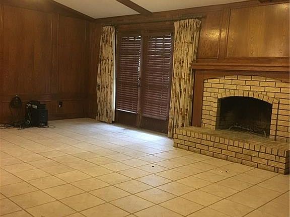 5th image of 3233 Kensington Dr