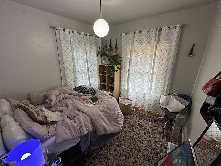 1020 NE Indiana St — Photo 6