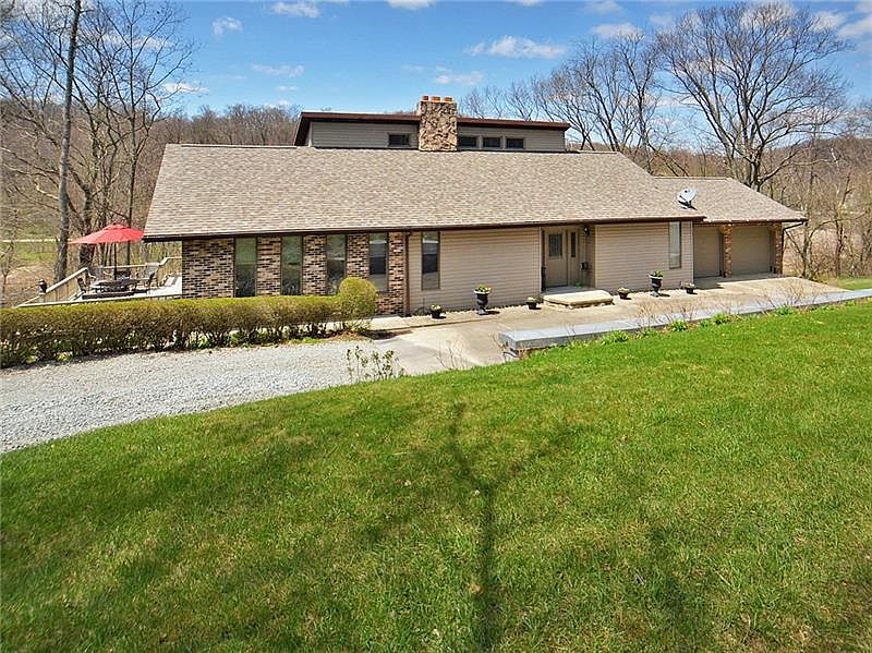 1st image of 146 Bobcock Ln