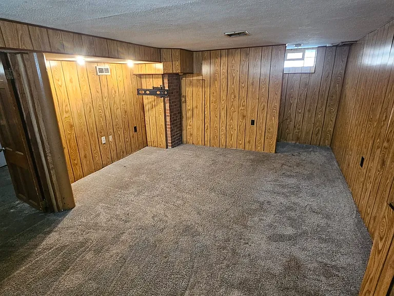 21151 Fuller Ave — Photo 22